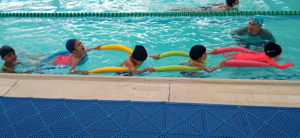 Natacion Aguas y Velocidad